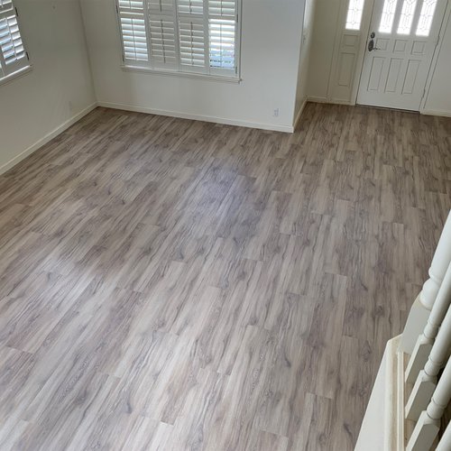 Laminate and LVP flooring available in Waipio